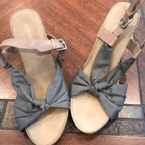 Aerosole’s sling back Platform/ espadrille sandals